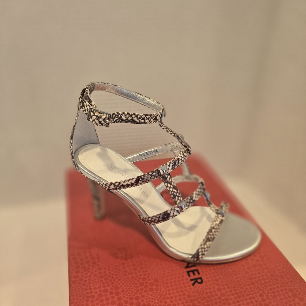 Donald J Pliner Thee-Mo Silver Metallic SnakeStrappy High Heel Sandals 5.5M New!